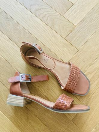 Kožené caprice sandále, 39