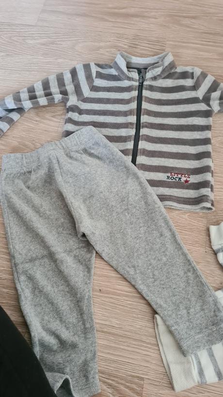 Teplakove supravy (4kusy), 68–80