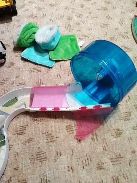 Škrečkovia s dráhou a doplnkami, 