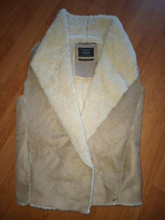 Dámska vesta, bershka,s