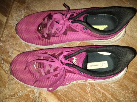 Hoka, 38