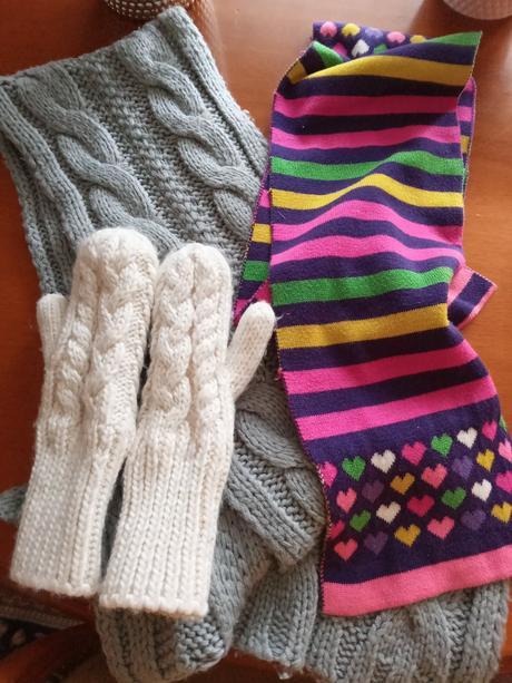 Rozprávkové šály a rukavice., 134