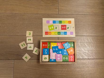 Škatuľka so sčítaním a odčítaním,