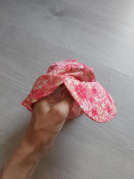 Čiapka do vody, 104