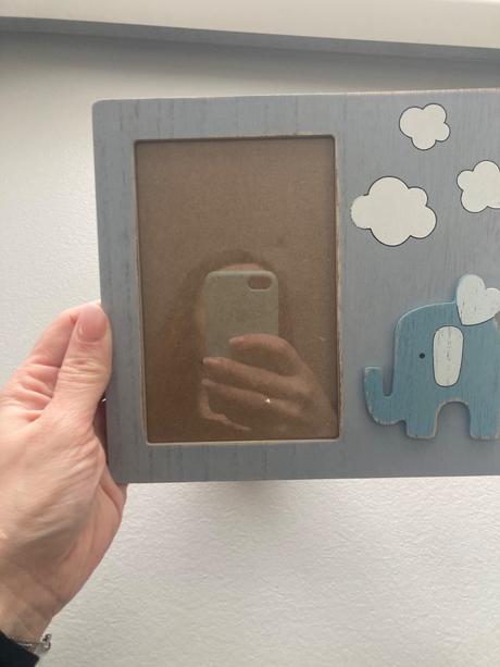 Drevený ramik na foto slonik,