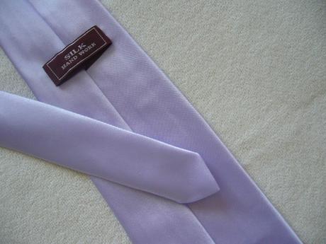 Fialova hodvabna kravata,