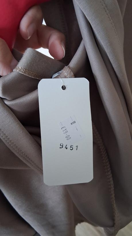 Mikina 48, 48