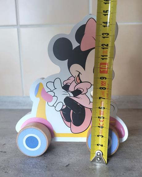 Drevené autíčko minnie, 
