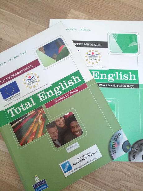 Total english pre-intermediate, 