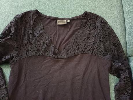 Tričko s čipkou, 36