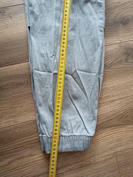 Kapsače, reserved,158