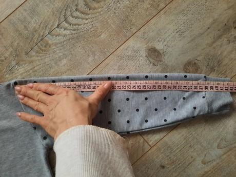 Pekný pulovrik 128, 128