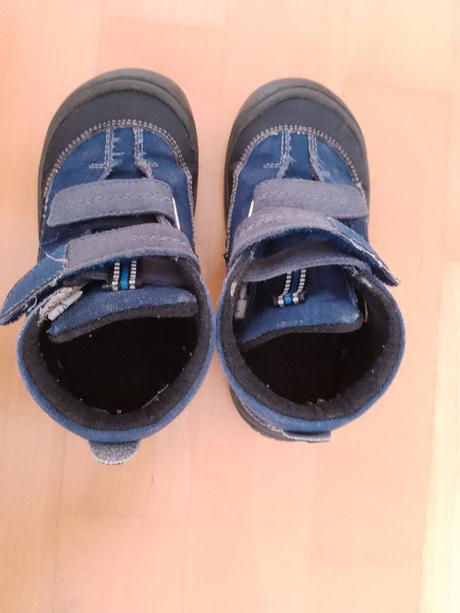 Filii topanky, filii,25