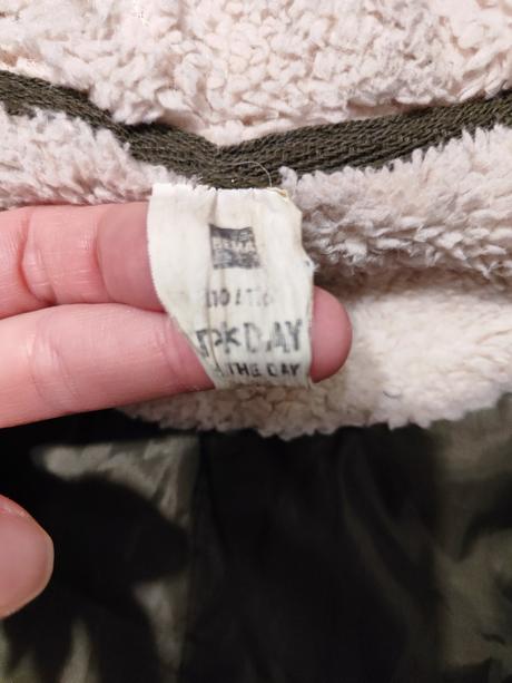 Bunda do dažďa, hema,110