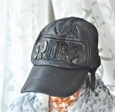 Dámska prešívaná šiltovka,