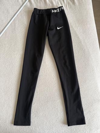 Leginy ceny s postou, nike,146