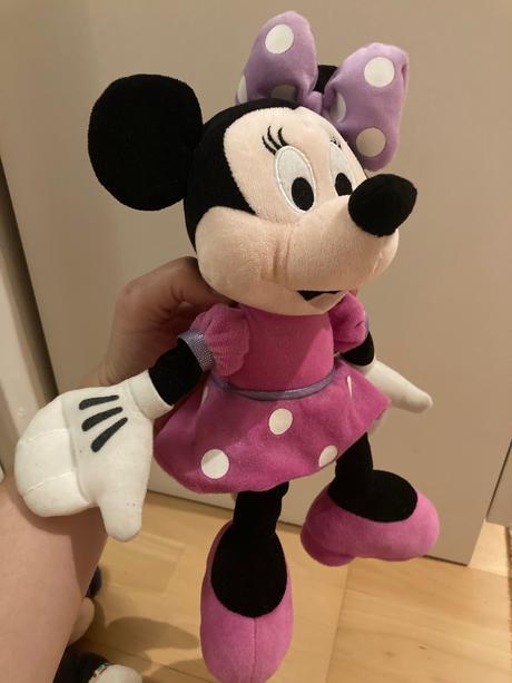 Mickey & minnie mouse a pluto, 