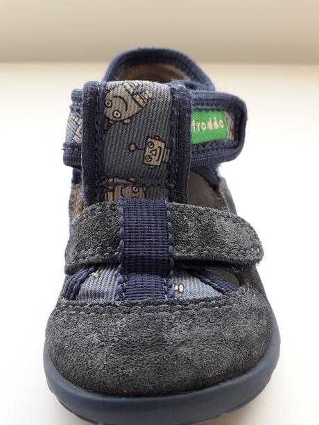 Ohybné topánočky v.19, froddo,19