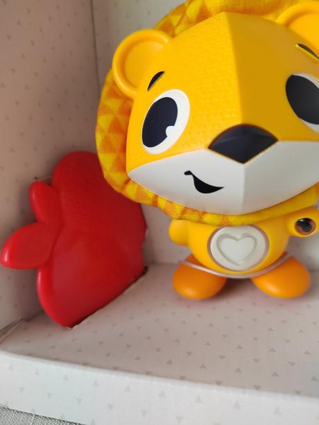 Hovoriaci, interaktívny levík - tiny love, 