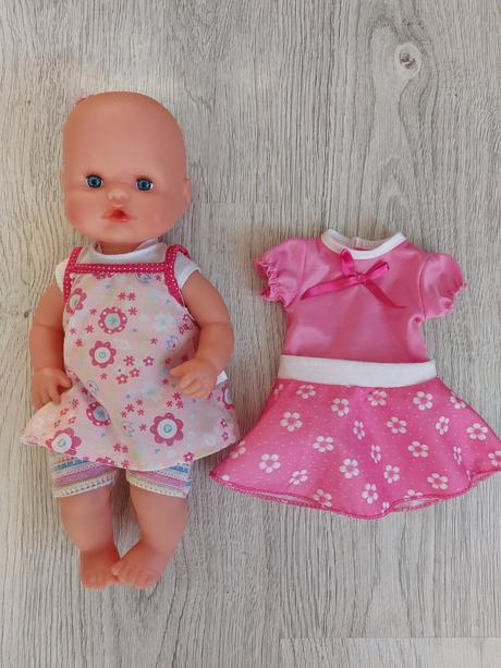 Bábika 35 cm nenuco famosa + nočník a šaty,