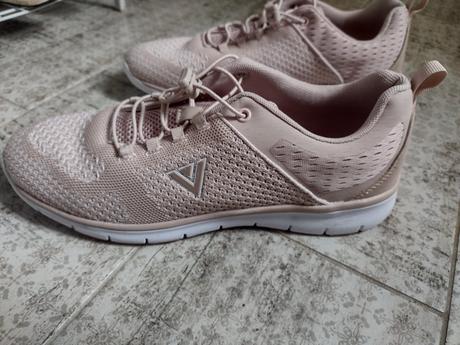 Dámska sportová obuv, 44