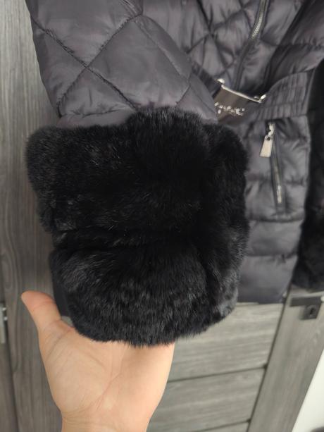 Krasna zimna bunda mayo chix s pravou kozusinkou, mayo chix,s