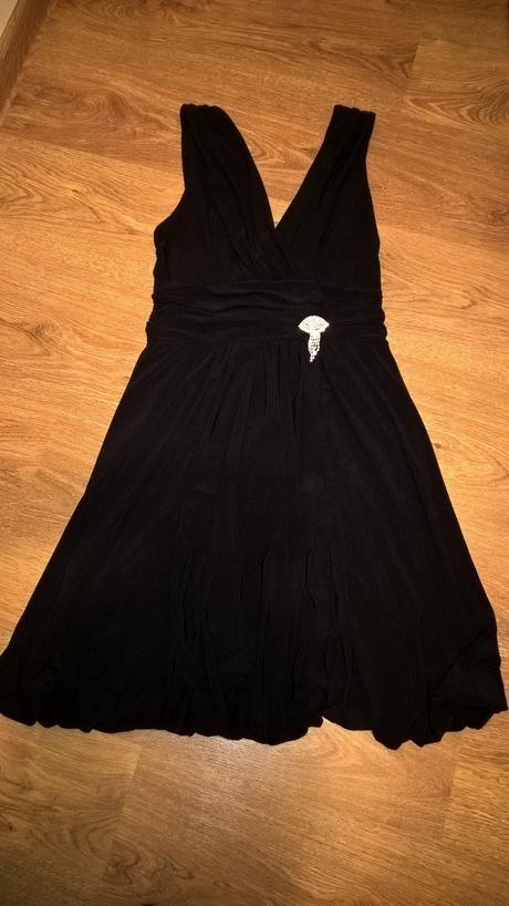Dámske čierne šaty, 40