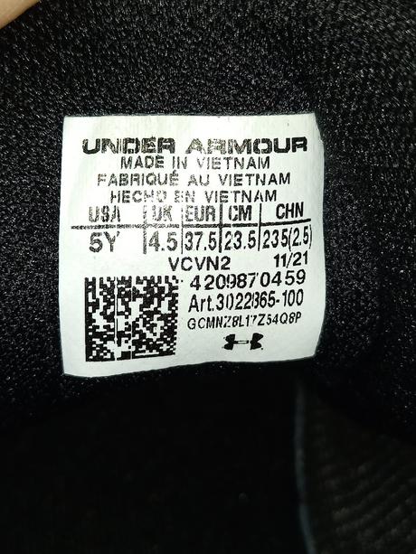 Tenisky under armour, under armour,37