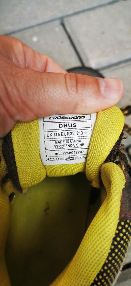 Turistické topánky, 32