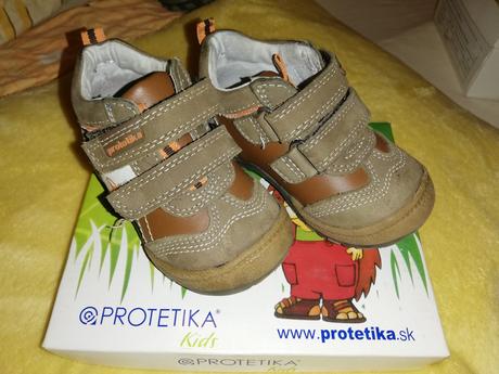 Topanocky na prvé krocky, protetika,19