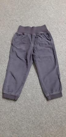 Menčestrové nohavice tenké, lupilu,92