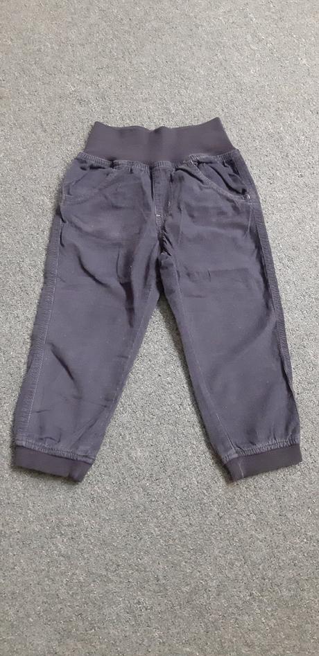 Menčestrové nohavice tenké, lupilu,92