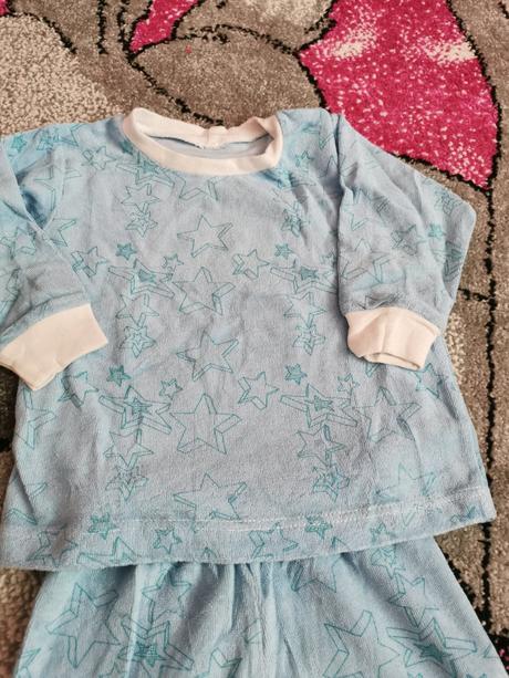 Pyžamko 12-18 mesiacov, 86