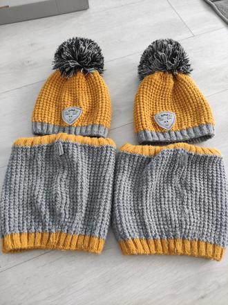 Čiapky a nakrcniky, 98