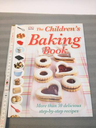 Dk the children's baking book su22, 