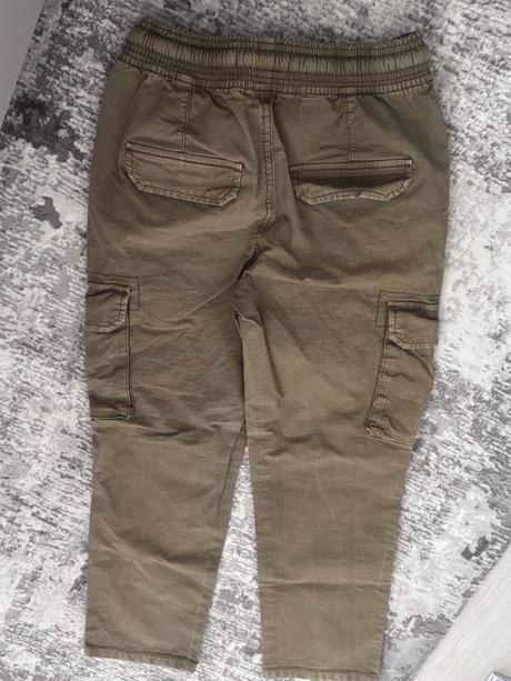 Kapsáče, reserved,134