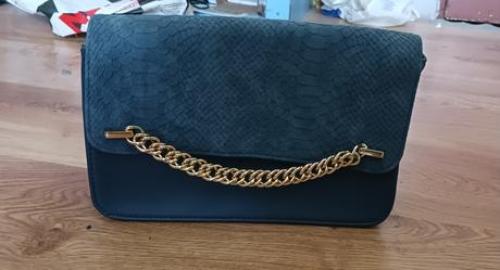 Kabelka avon s retiazkou, avon