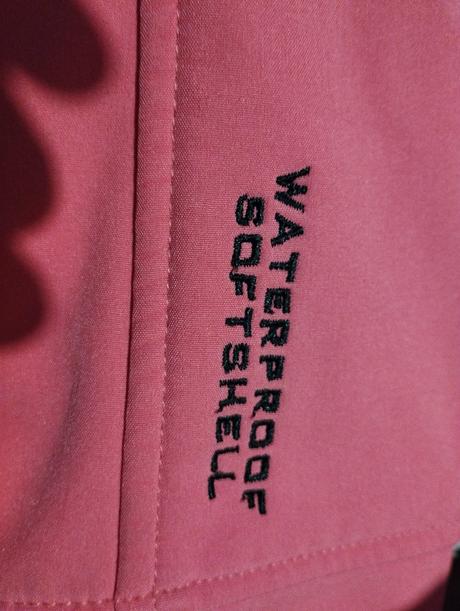 Softshellová bunda, 104