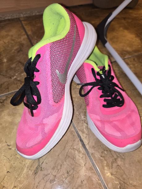 Bežecké tenisky, nike,38