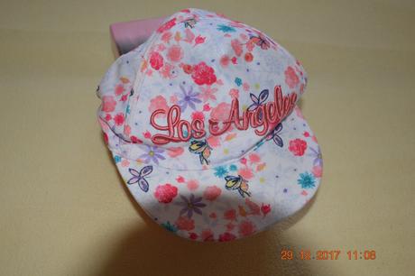 Rôzne čiapky pre slečnu, 104–116