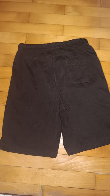 Šortky, kik,140