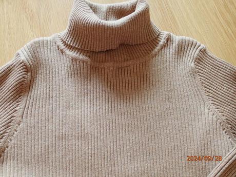 Béžový rolák next, next,134