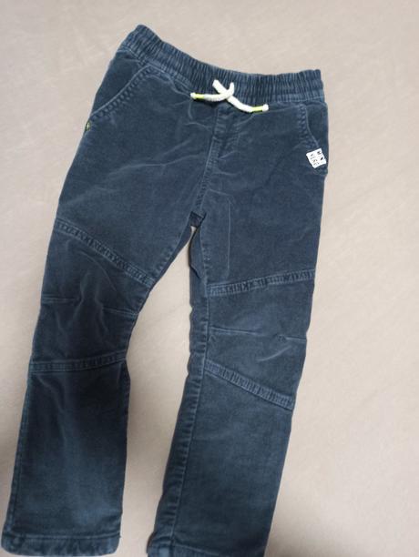 Podšité menžestráky, f&f,98