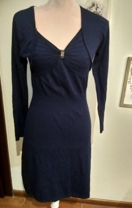 Svetríkove šaty, s