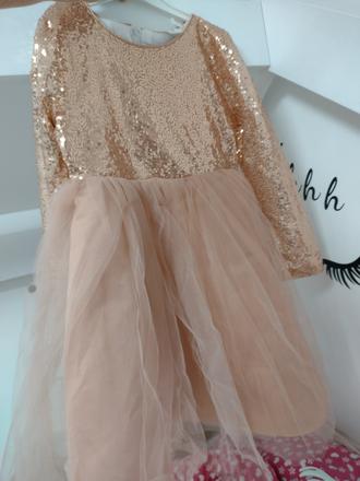 Luxusné šatky, 134