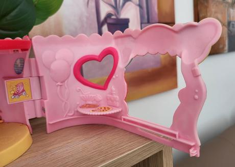 Otvárací domček my little pony ponyville roller sk, 