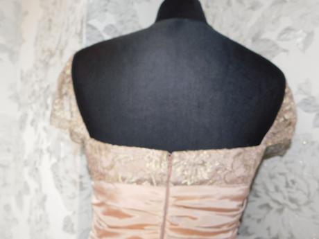 Kvalitne slavnostne saty, 38