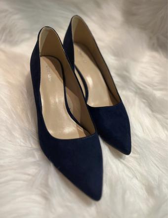 Tmavomodré lodičky, graceland,37