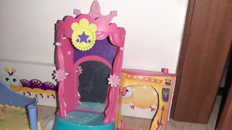 Lps pet bakery/pekáreň a backstage hasbro,