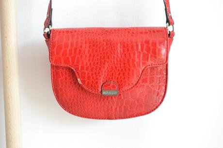 Červená kabelka, mango